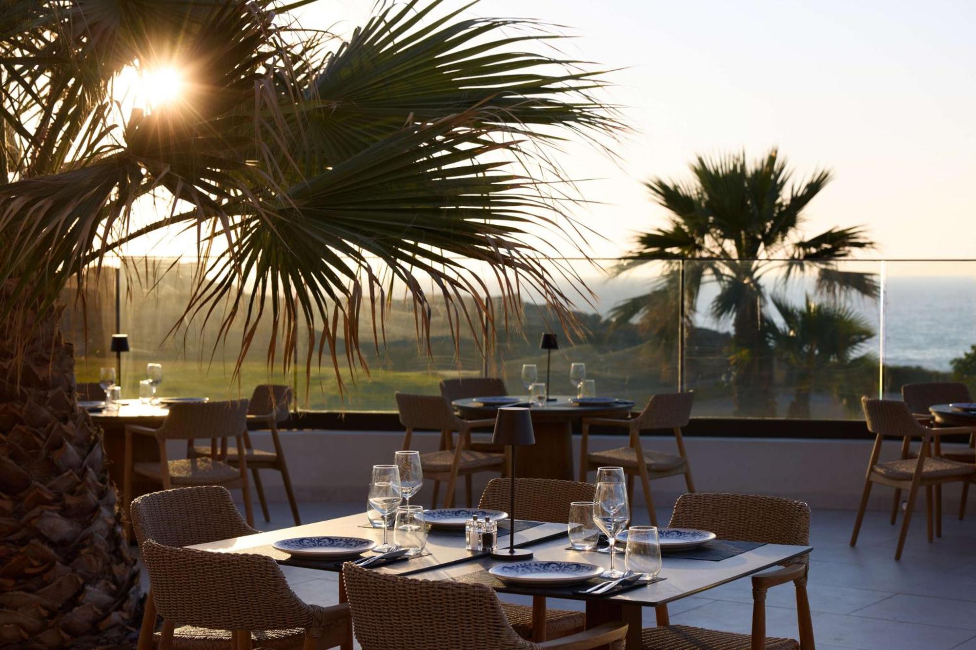 Isla Brown Chania Resort, Curio Collection By Hilton Stavrós Buitenkant foto